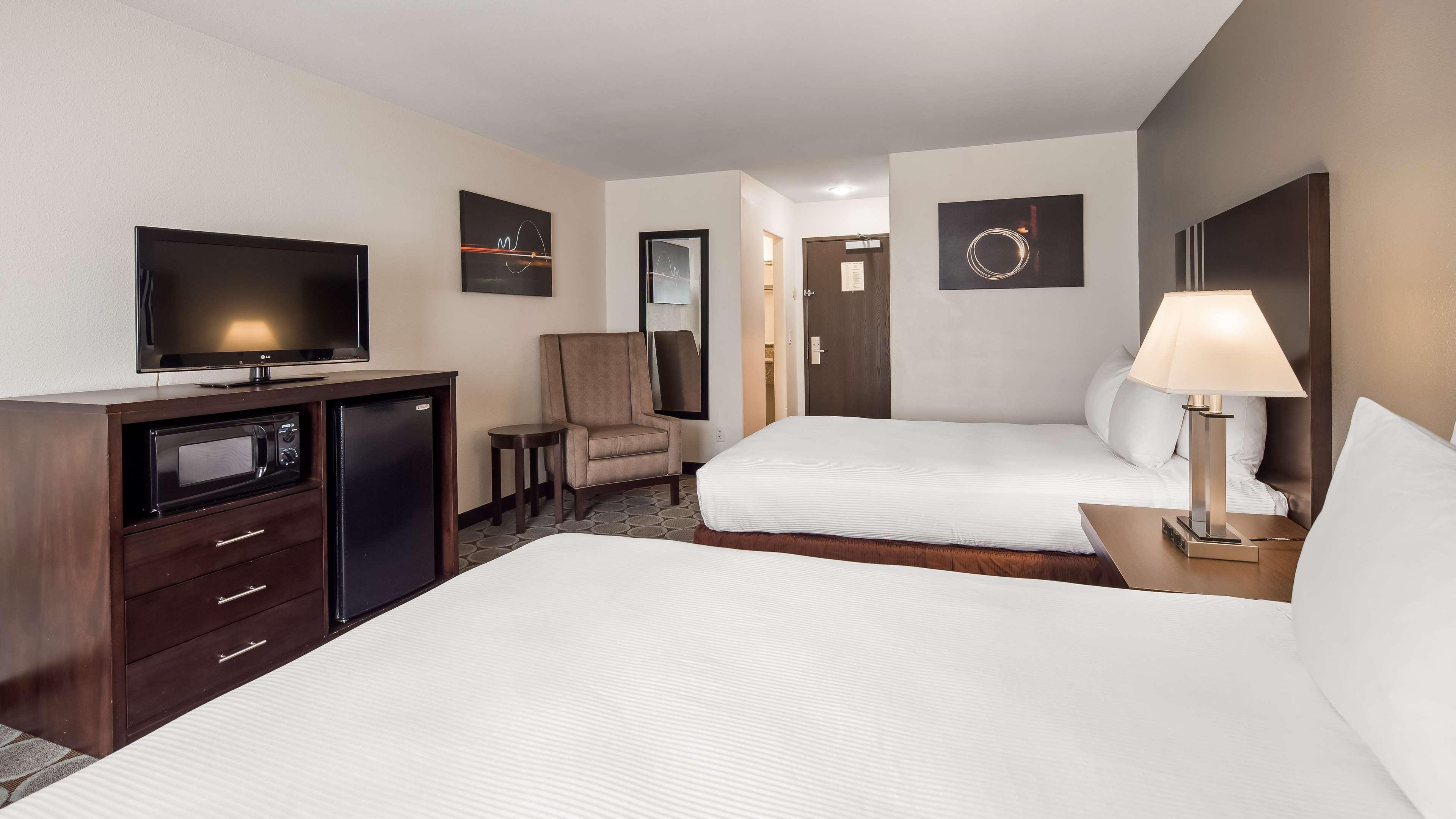 Best Western Oasis Hotel